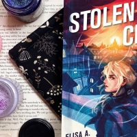 ARC Review: Stolen City // A riveting tale of magic and revolution